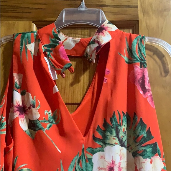 Dress - Picture 2 of 4